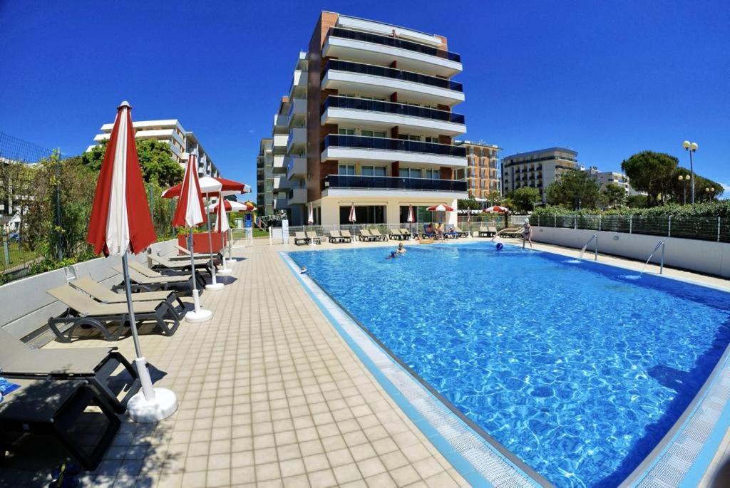 Residence Panorama Apart Hotel Bibione Bagian luar foto