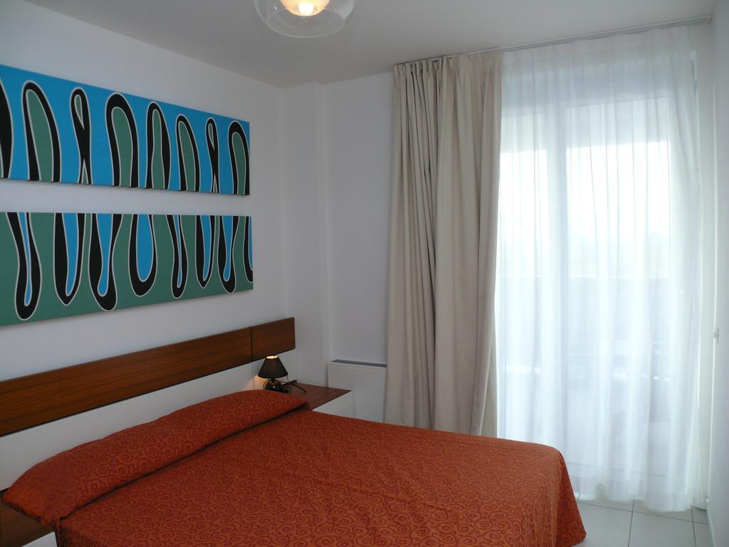 Residence Panorama Apart Hotel Bibione Bagian luar foto