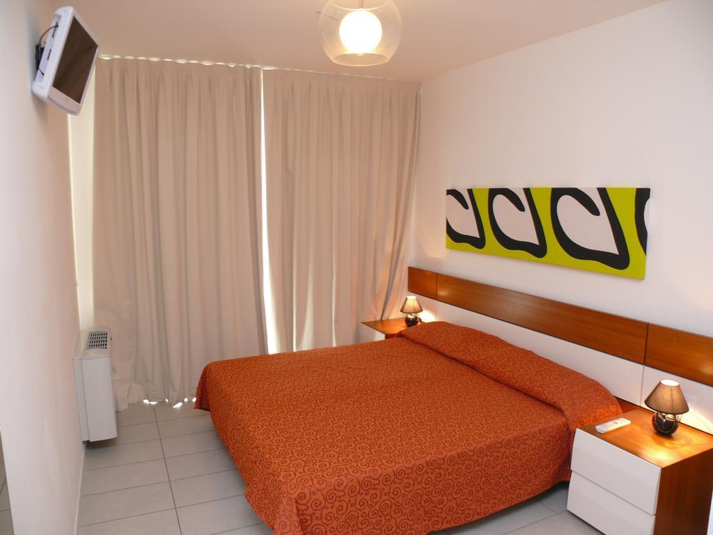 Residence Panorama Apart Hotel Bibione Ruang foto